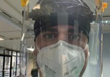 ORGULLO UNAB | La desoladora reflexión de un kinesiólogo que no ha tenido respiro del COVID-19 en 10 meses