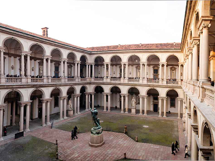 Vista de la pinacoteca de Brera, edificio histórico de milan presentado en el Tour