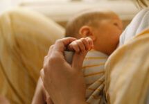 VOZ DEL EXPERTO | La lactancia materna sí tiene precio