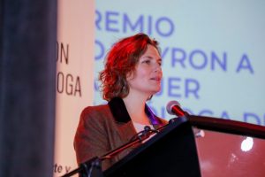 Dra. Carolina Torrealba en el lanzamiento del Premio Ada Byron Chile 2022, en UNAB